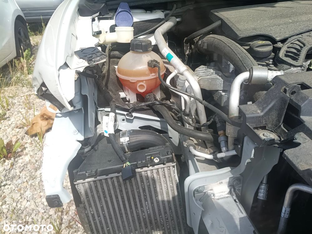 Citroën C5X 1.2 PureTech Shine EAT8 - 5