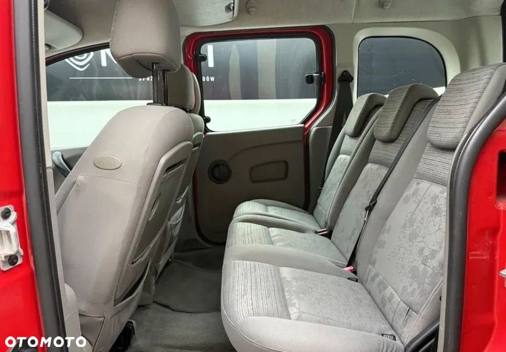 Renault Kangoo 1.6 16V 105 Privilege - 26