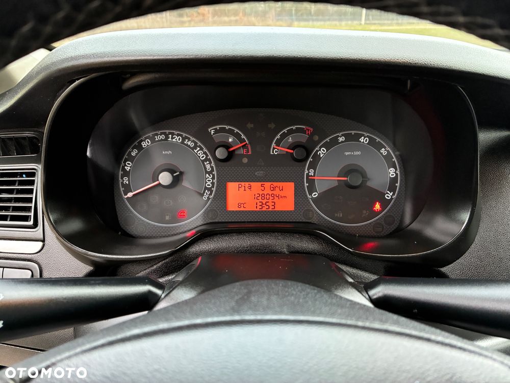 Fiat Linea 1.4 Dynamic - 27