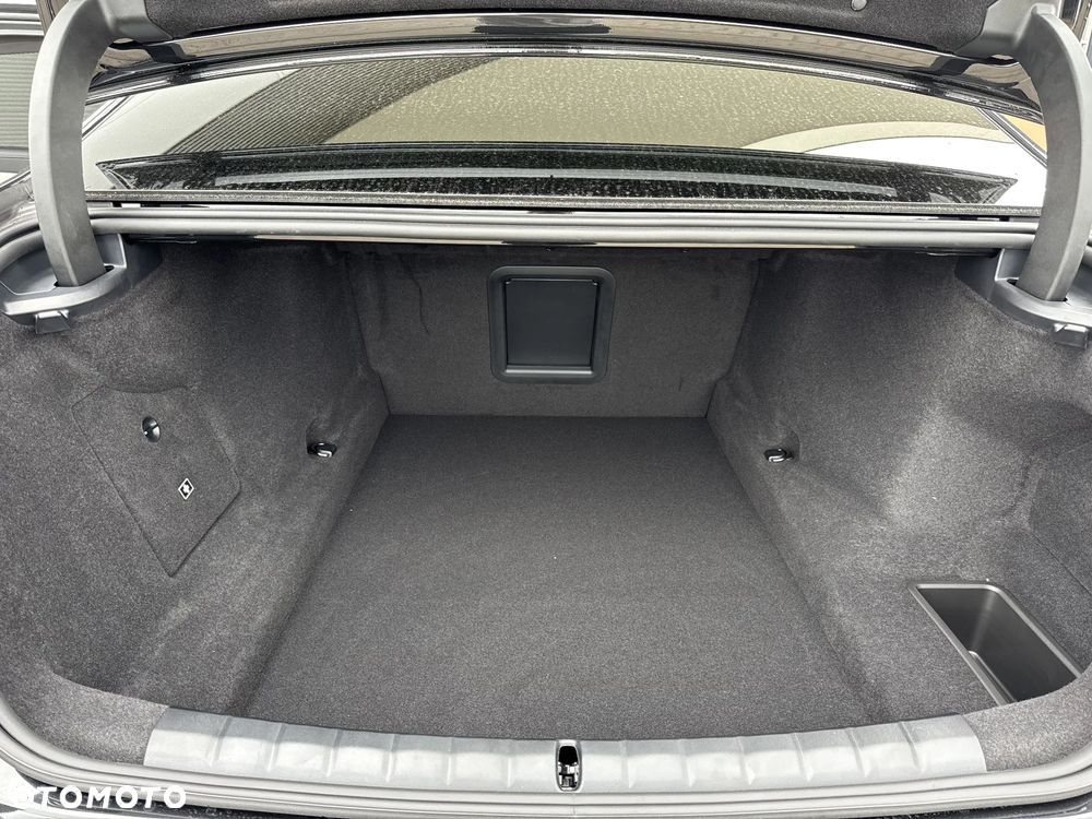 BMW Seria 7 - 18