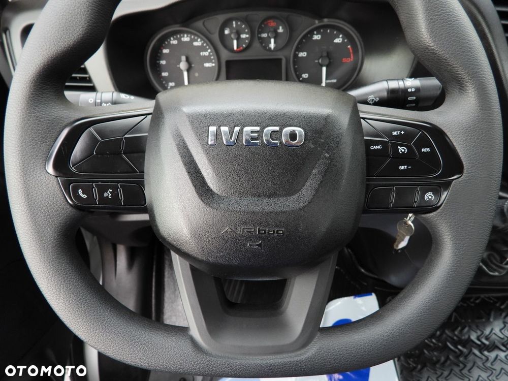 Iveco DAILY 35S14 SKRZYNIA 8 PALET TEMPOMAT KLIMATYZACJA  140KM - 25