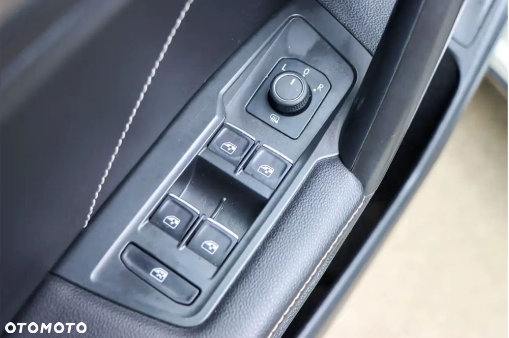 Volkswagen Tiguan 2,0 TSI OPF 4Motion DSG R-Line - 14
