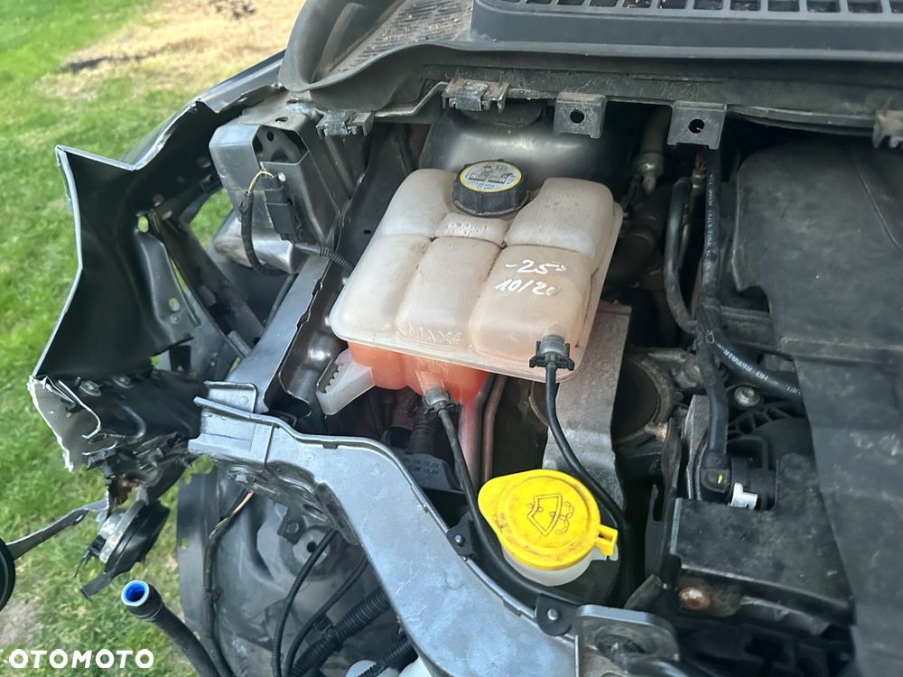Ford Kuga - 15