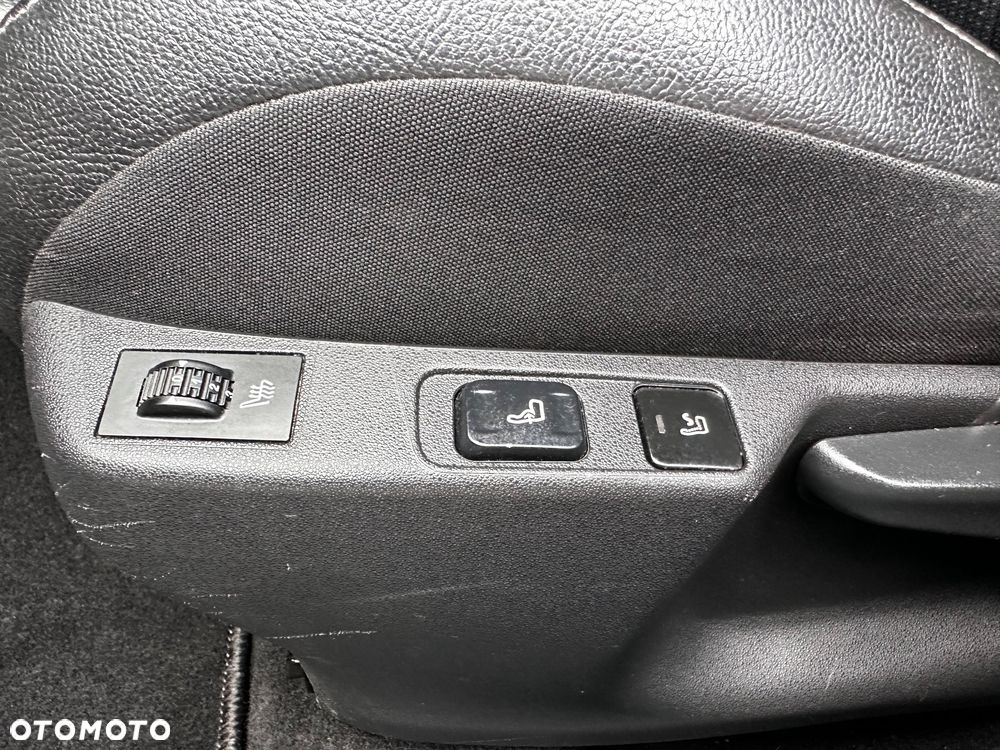 Citroën C4 VTi 120 Exclusive - 18
