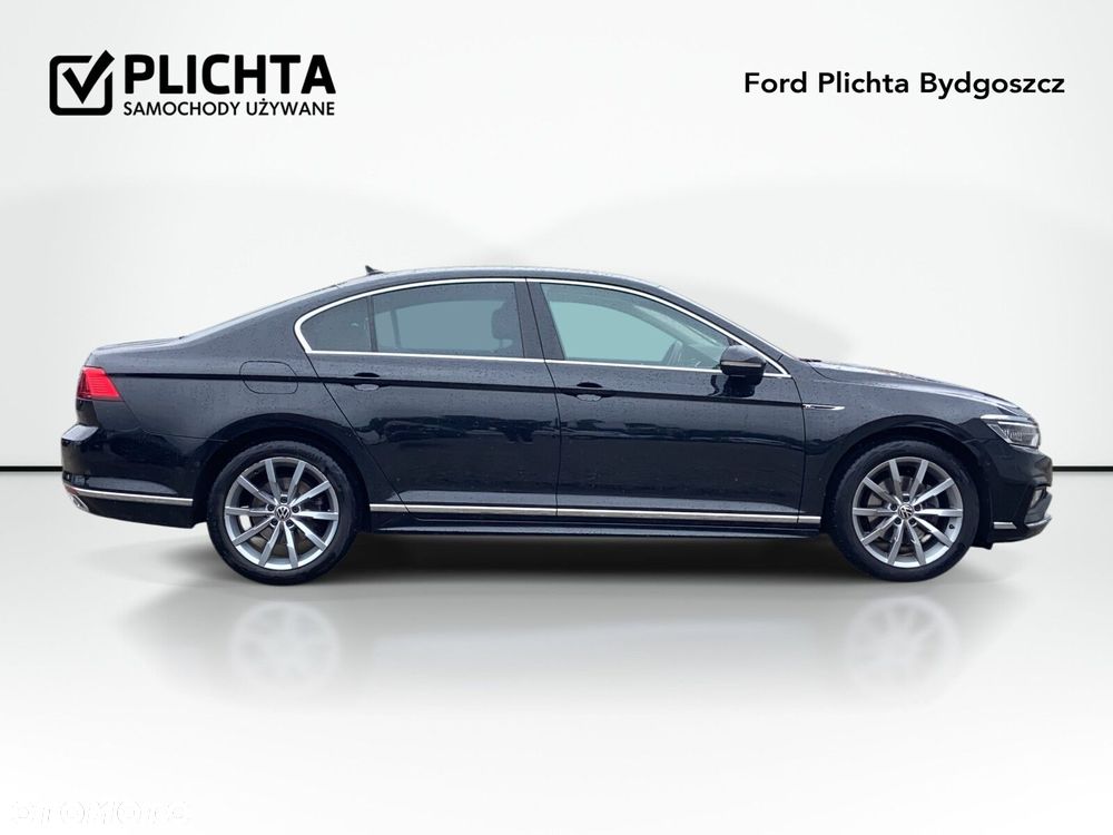 Volkswagen Passat - 4