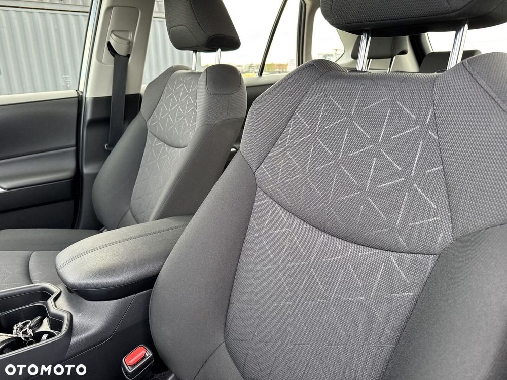 Toyota RAV4 - 16