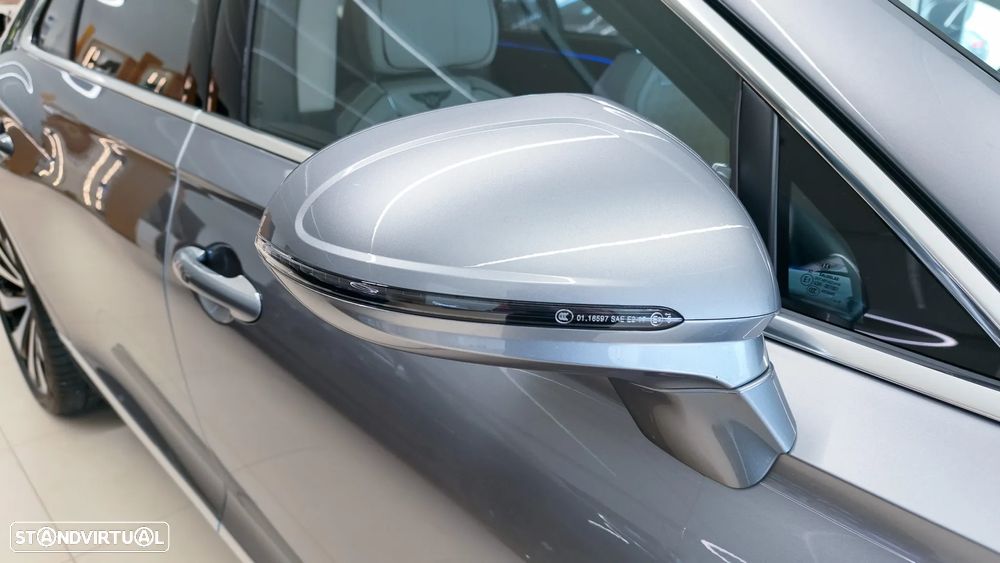 Bentley Flying Spur W12 - 17