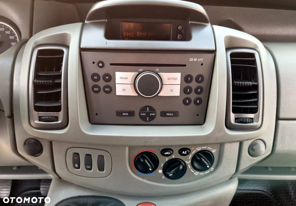 Opel Vivaro - 35