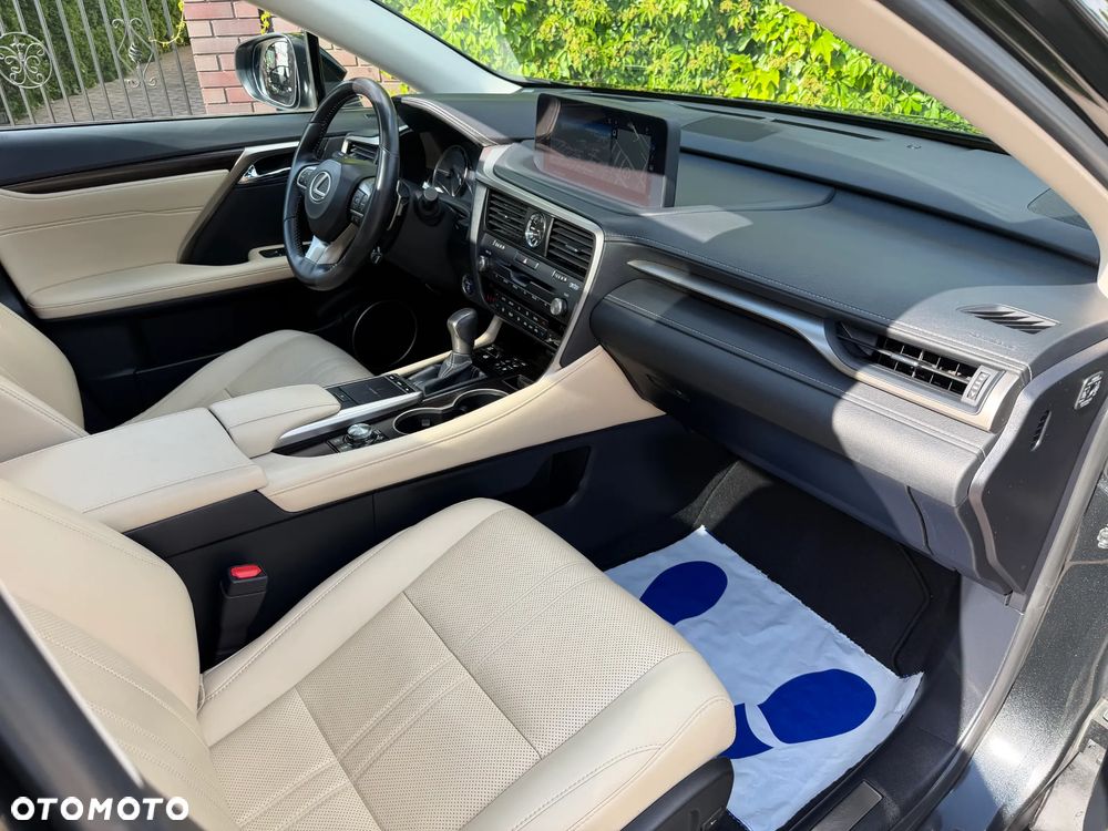 Lexus RX 450h Omotenashi - 11