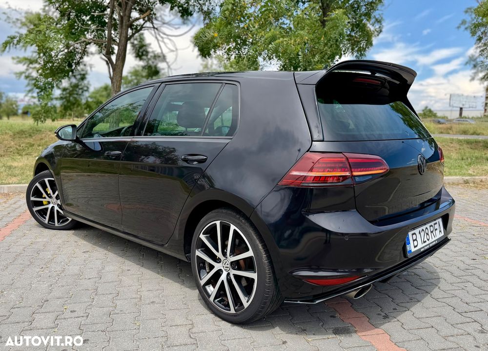 Volkswagen Golf 1.4 TSI BlueMotion Technology DSG Lounge - 16