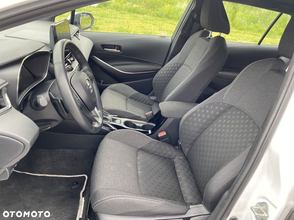 Toyota Corolla 2.0 Hybrid Comfort - 25