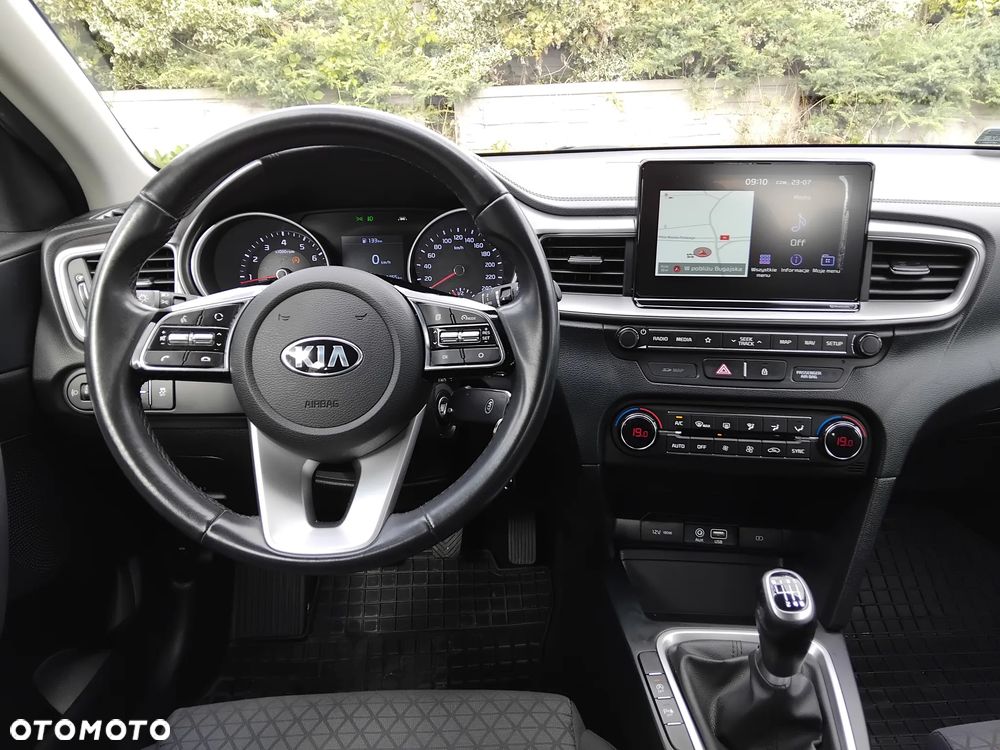 Kia Ceed 1.4 T-GDI M - 9