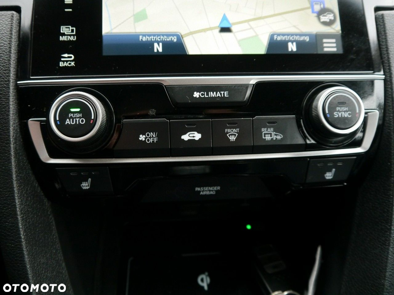 Honda Civic 1.6 i-DTEC Executive - 27