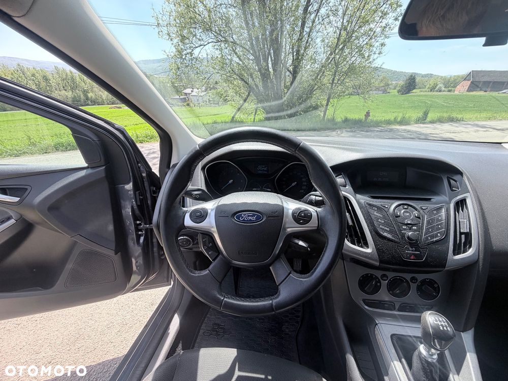 Ford Focus 1.6 TDCi DPF Start-Stopp-System Ambiente - 23