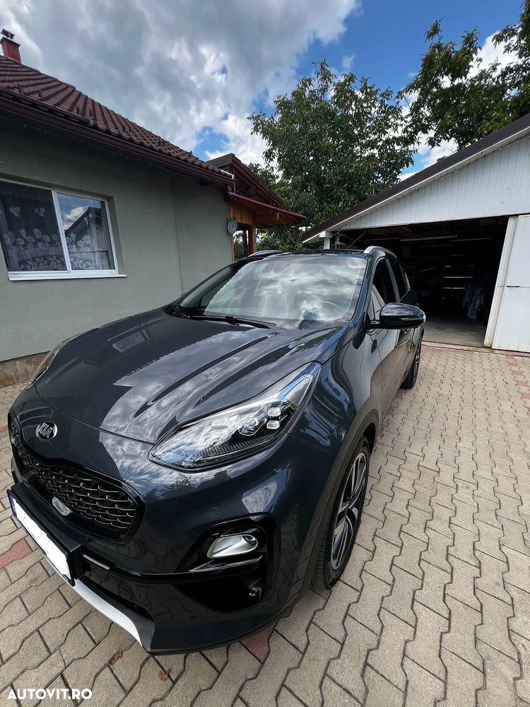 Kia Sportage 2.0 CRDI AWD Eco-Dynamics+ (48V M-H) Aut. PLATINUM - 2