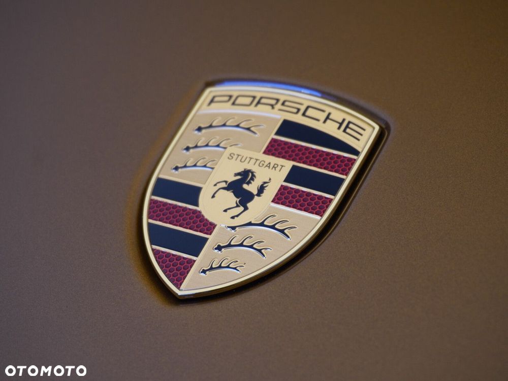 Porsche Panamera 4 E-Hybrid PHEV - 9