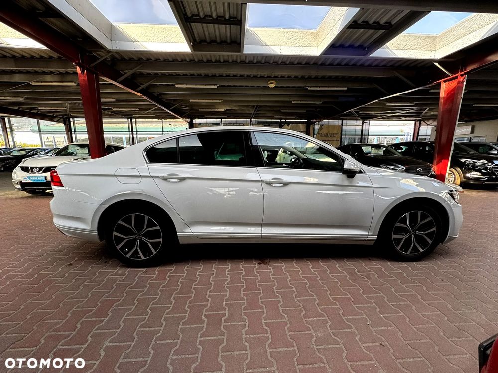 Volkswagen Passat 1.5 TSI EVO Business - 8