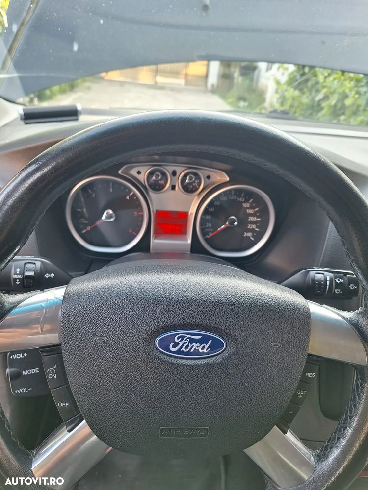 Ford Focus 1.6 TDCi Sport - 5