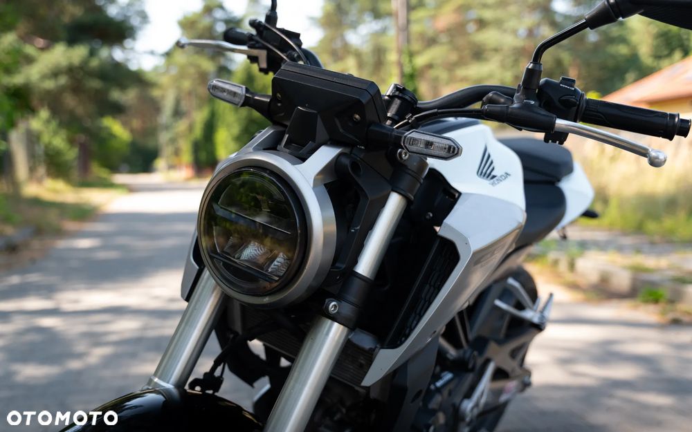 Honda CB - 18