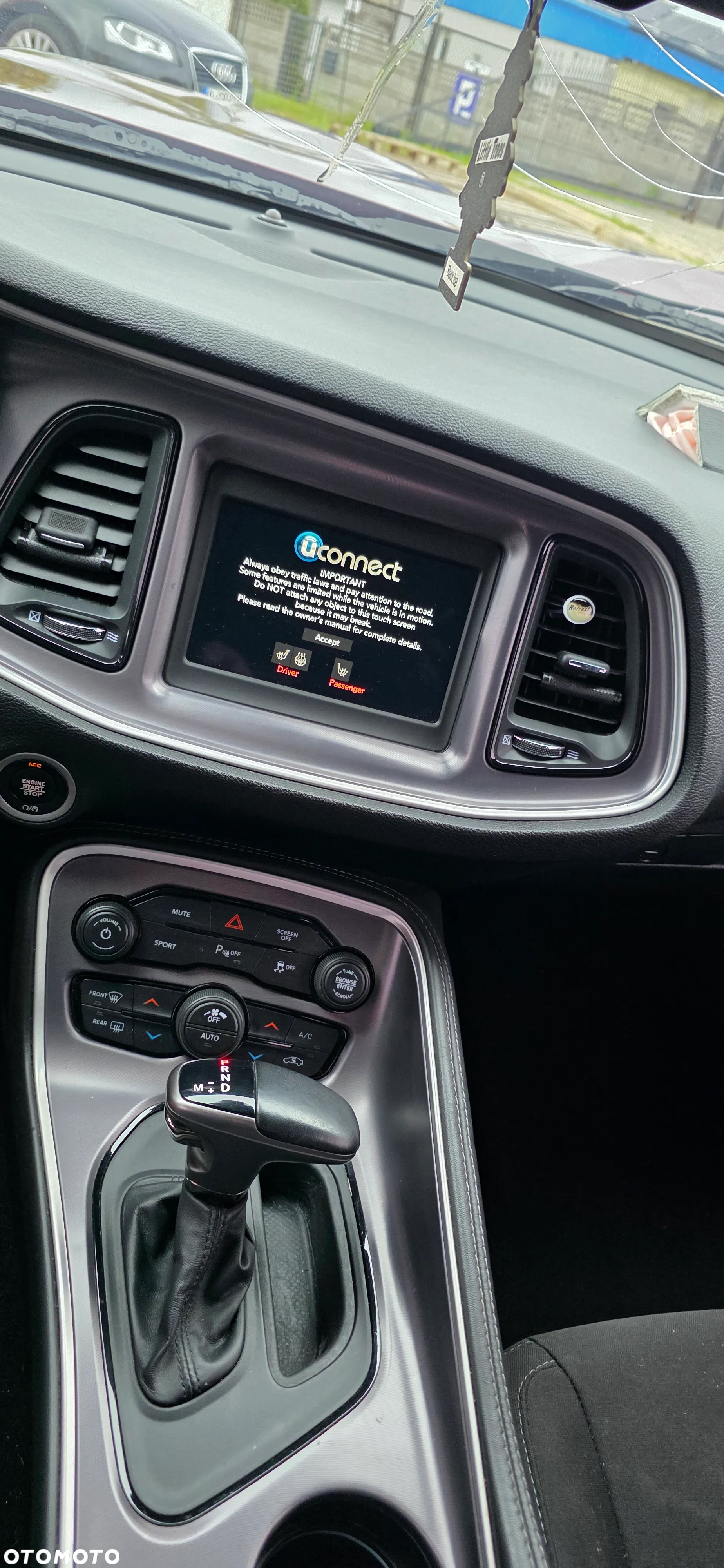 Dodge Challenger Automatik R/T Plus - 10