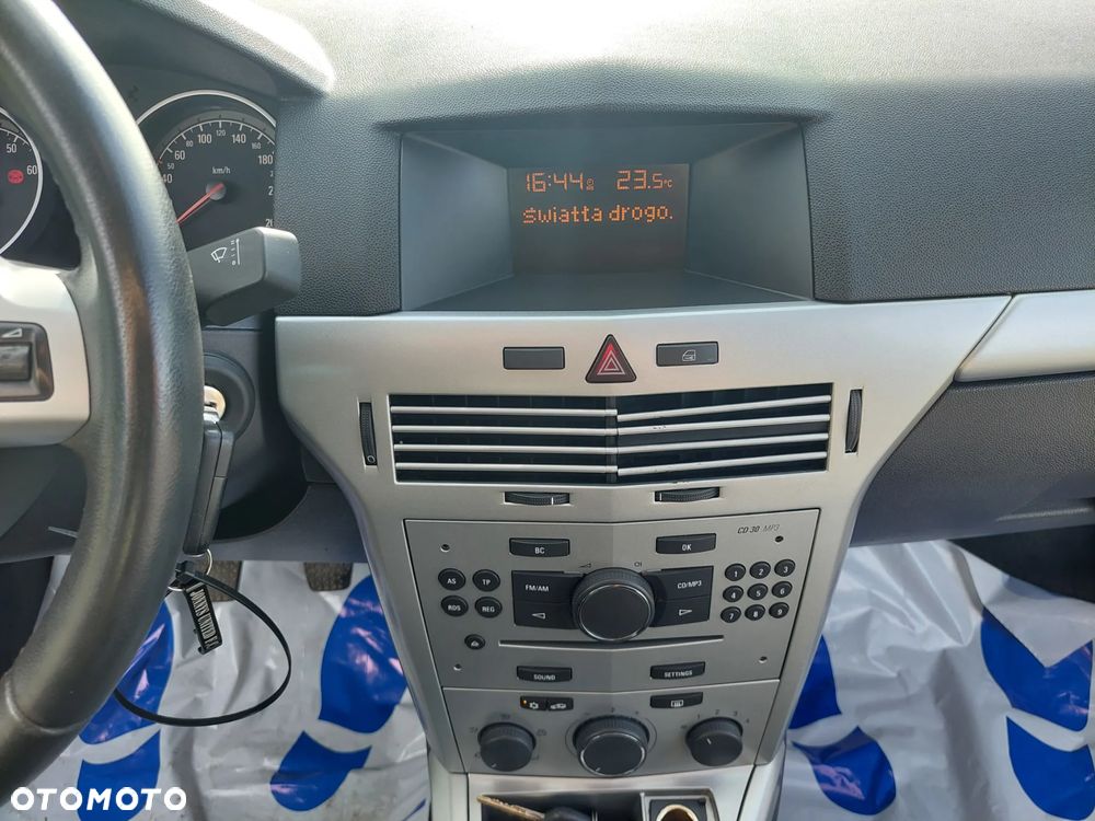 Opel Astra 1.6 Sports Tourer Style - 17
