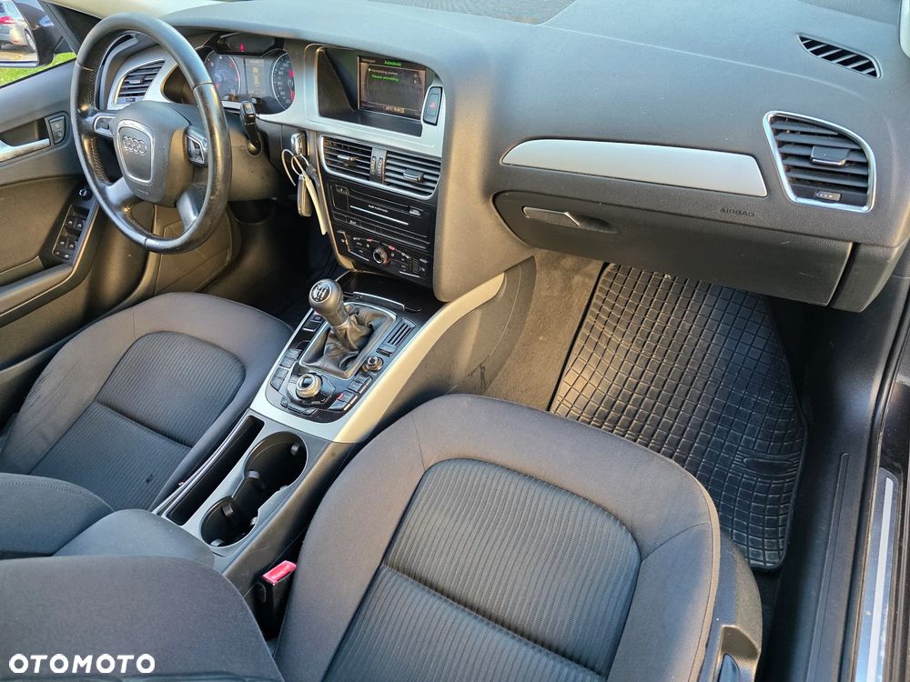 Audi A4 Avant - 27