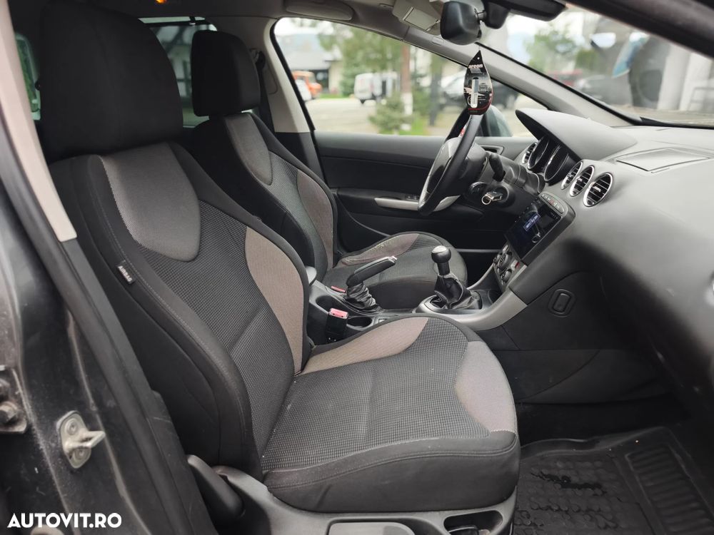 Peugeot 308 1.6HDi Confort Pack - 7