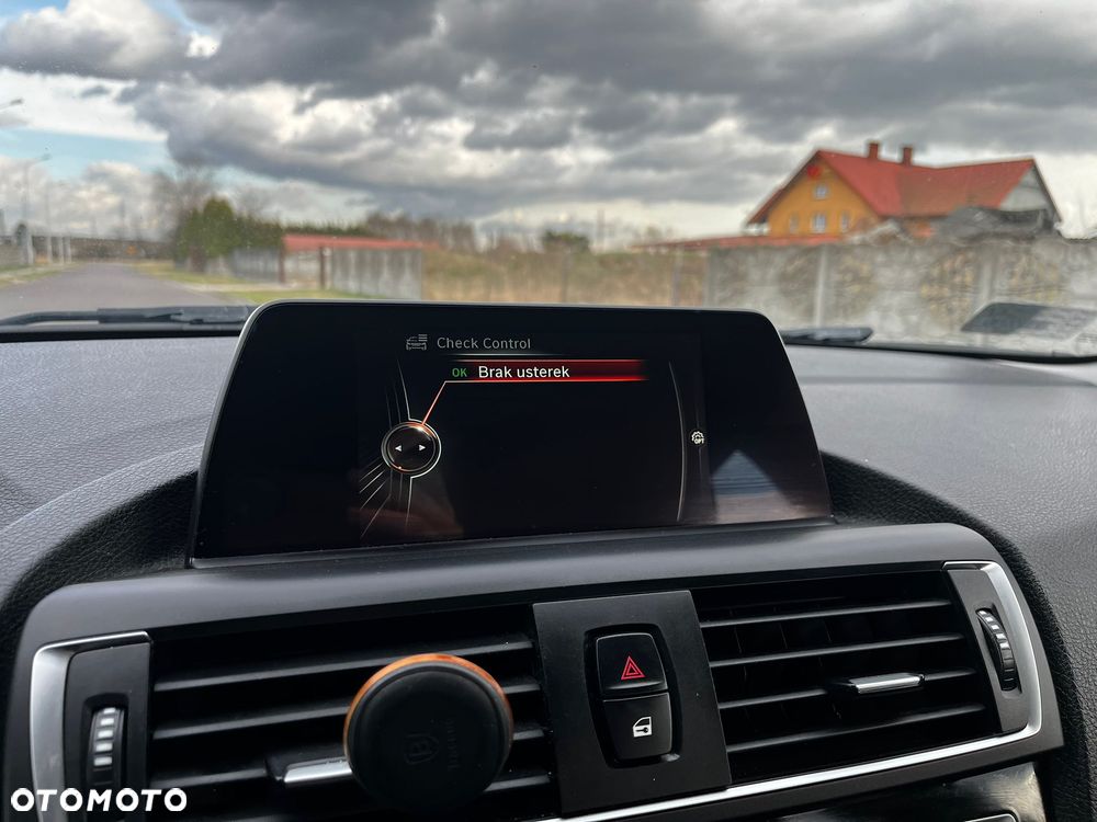 BMW Seria 1 116d EfficientDynamics Edition - 12