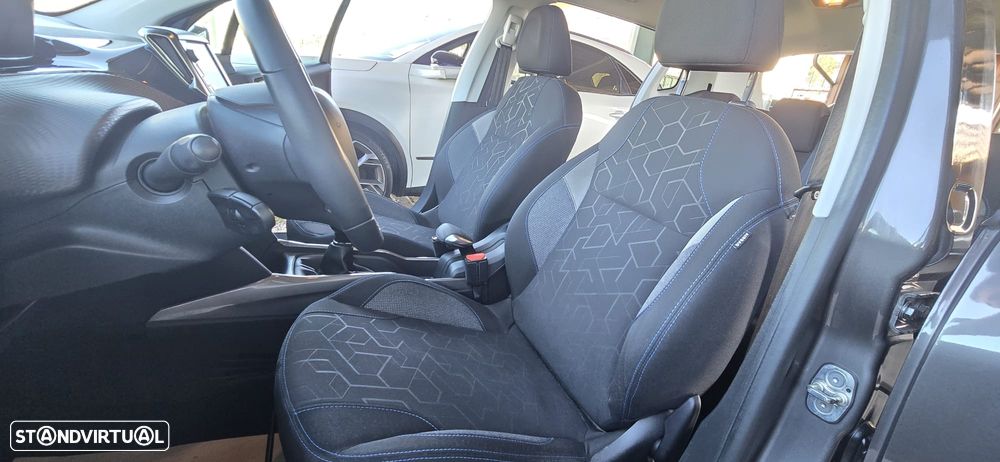 Peugeot 2008 1.2 PureTech Style - 11