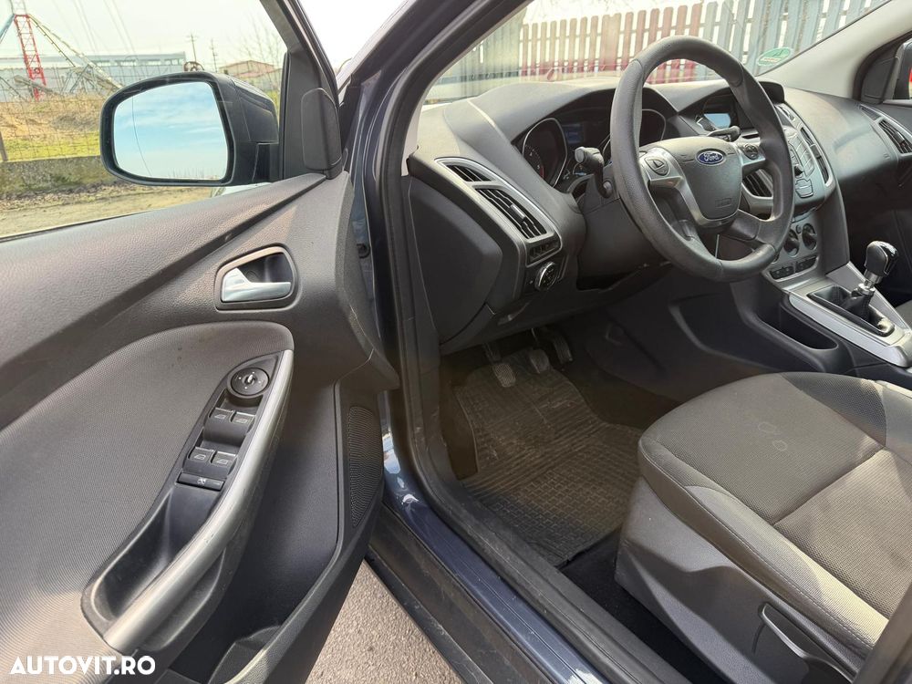 Ford Focus - 6