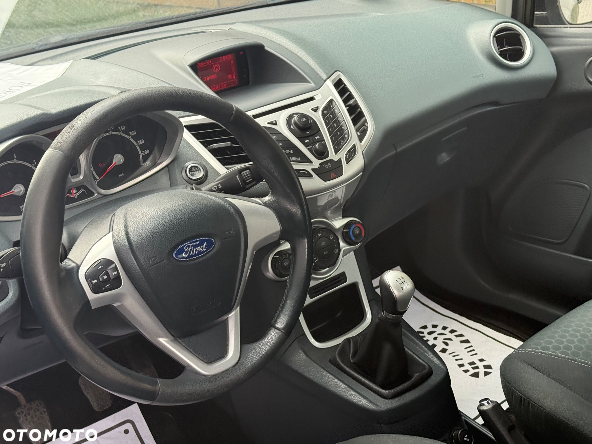 Ford Fiesta 1.4 Titanium - 14