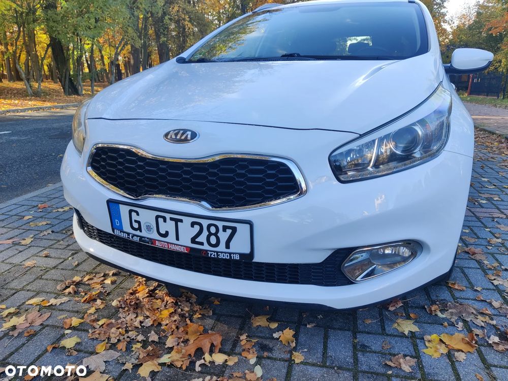 Kia Ceed - 9