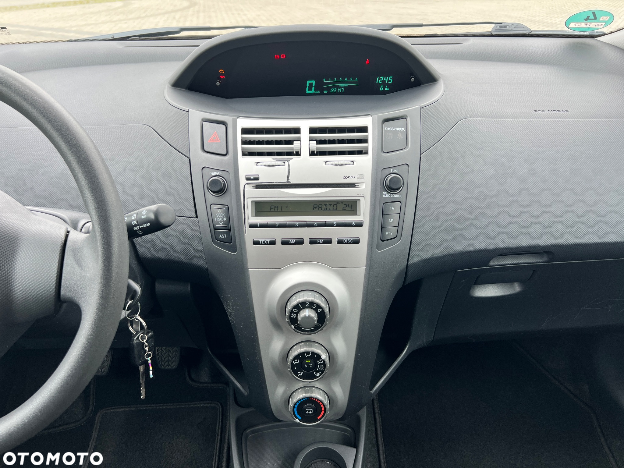 Toyota Yaris 1.0 Active - 28