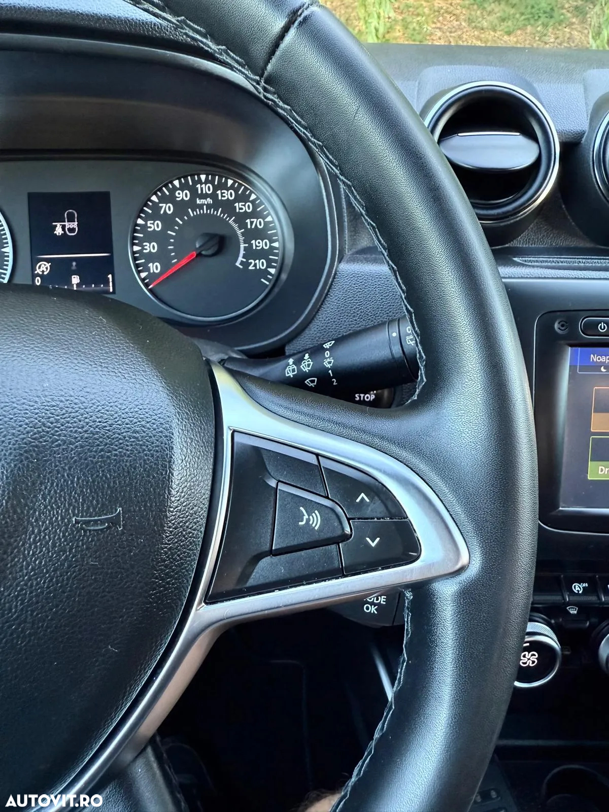 Dacia Duster 1.2 TCe Prestige jante 17" - 25