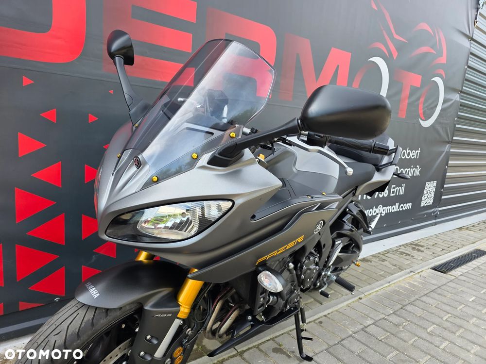 Yamaha FZ8 - 12