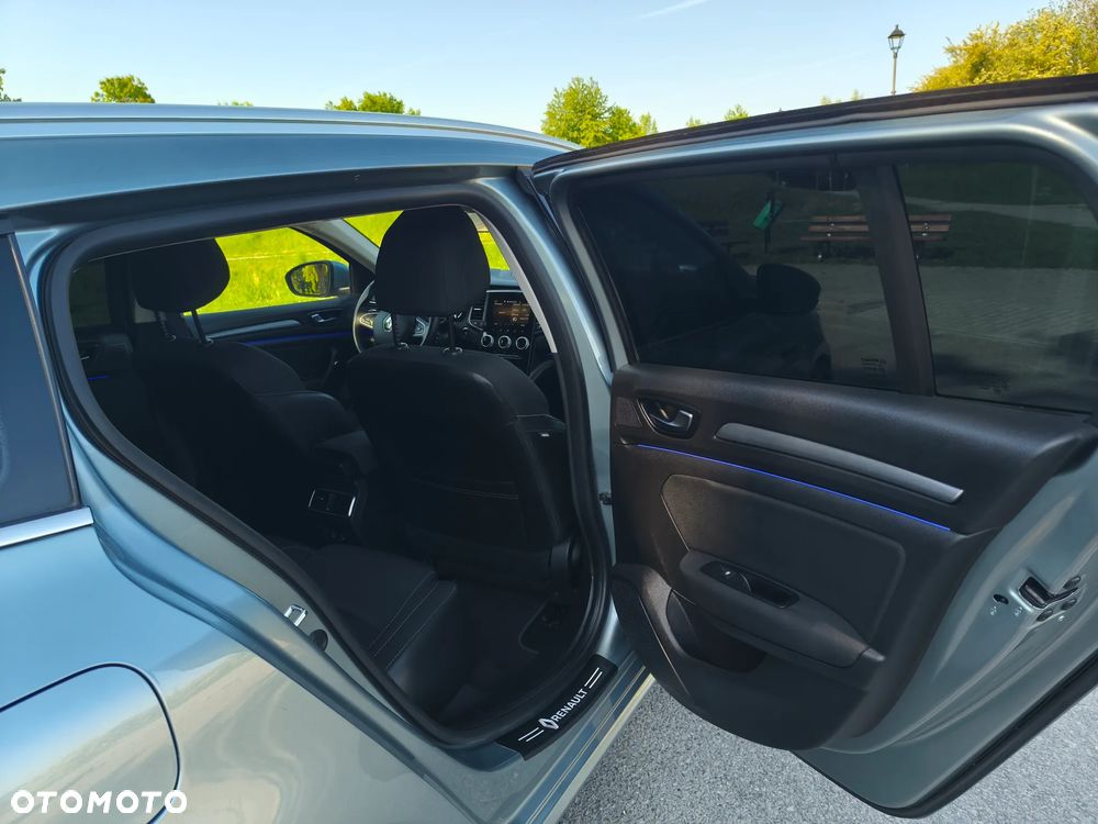 Renault Megane TCe 140 GPF EDC INTENS - 24