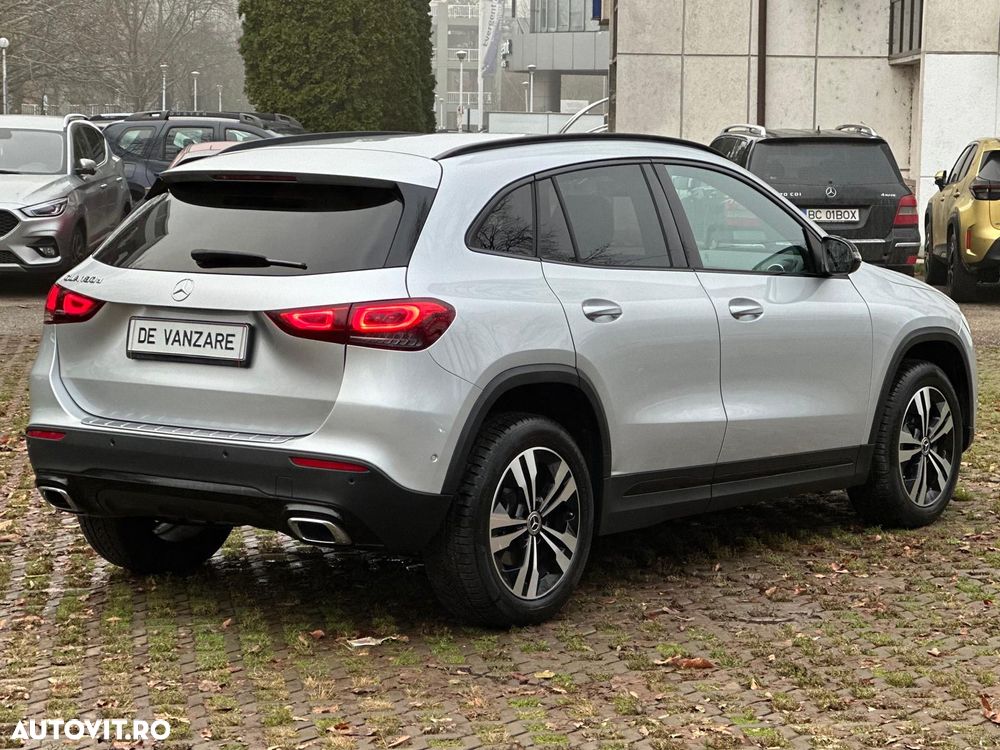 Mercedes-Benz GLA 180 d Aut. - 4