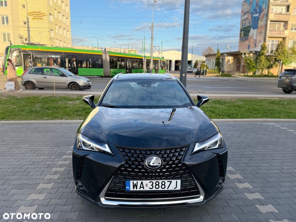 Lexus UX 250h Business Edition - 20