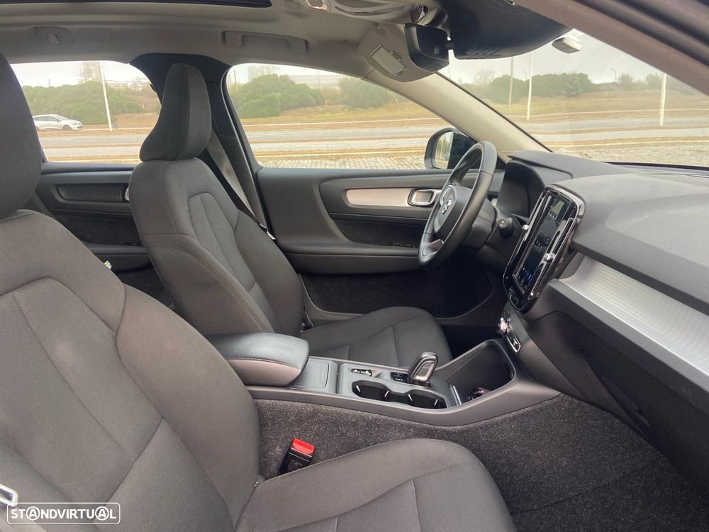 Volvo XC 40 2.0 D3 Momentum Geartronic - 11