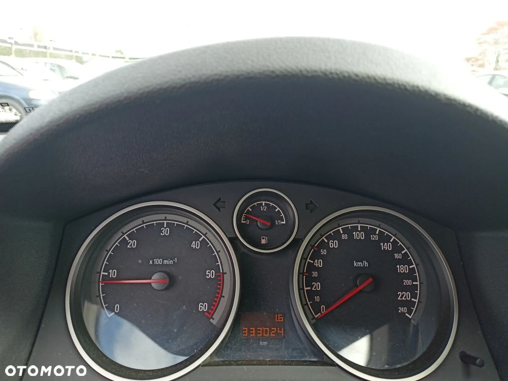 Opel Astra 1.7 CDTI Cosmo - 13