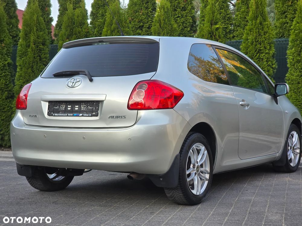 Toyota Auris - 14