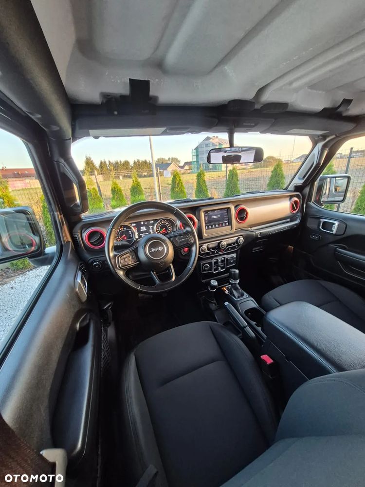 Jeep Inny - 24