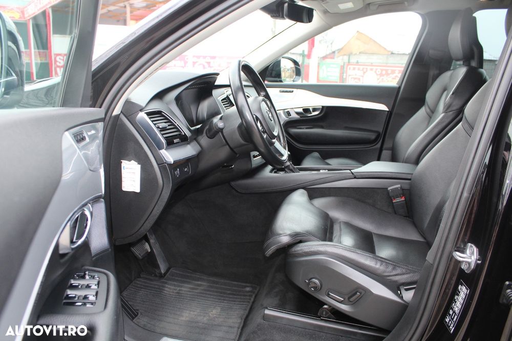 Volvo XC 90 D5 AWD Geartronic Momentum - 13