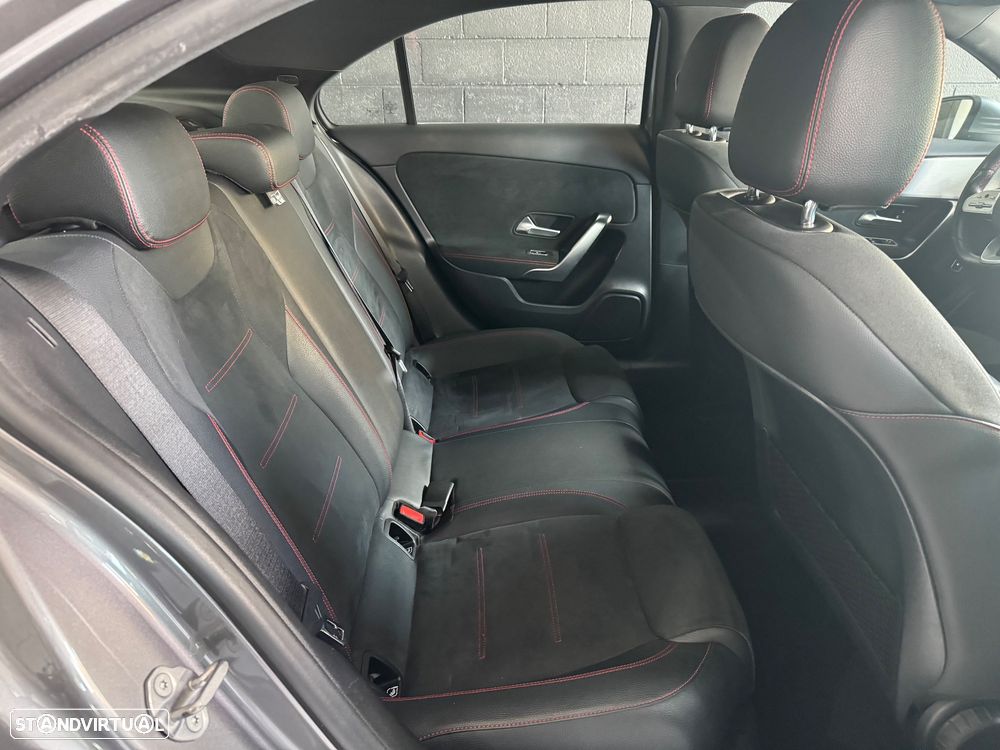 Mercedes-Benz A 250 Limousine e AMG Line - 13