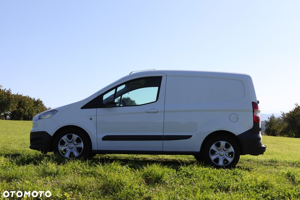 Ford Transit Courier - 3