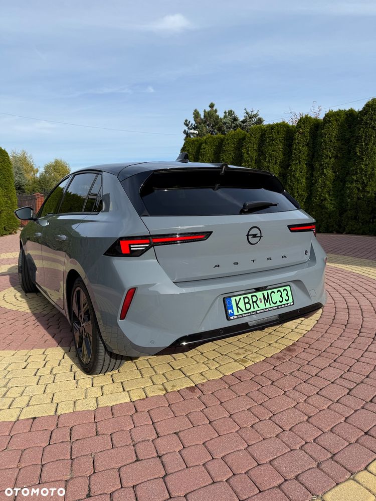 Opel Astra GS - 29