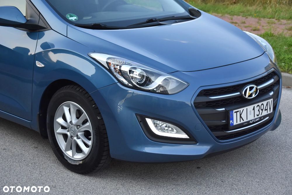 Hyundai i30 blue 1.4 Classic Navigation - 13