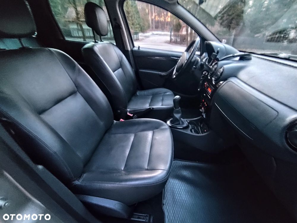 Dacia Duster SCe 115 4x2 Prestige - 22