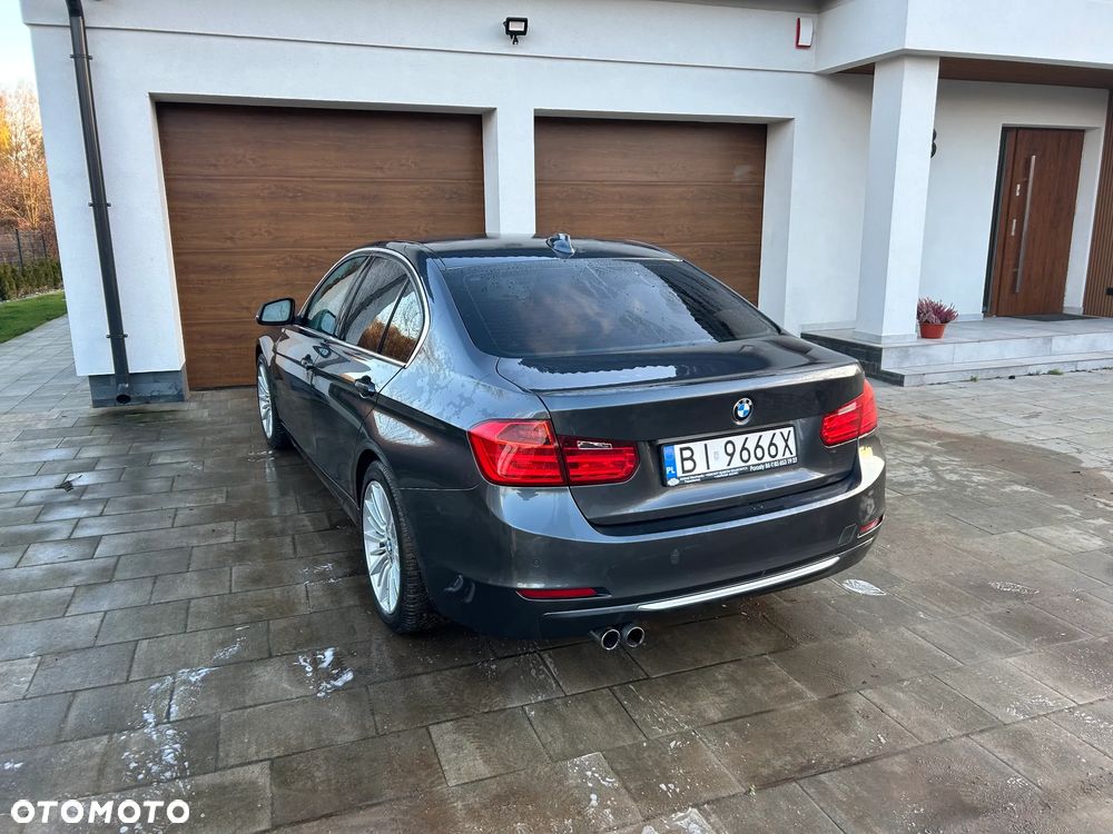 BMW Seria 3 328i xDrive Luxury Line - 4