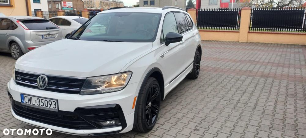 Volkswagen Tiguan - 11